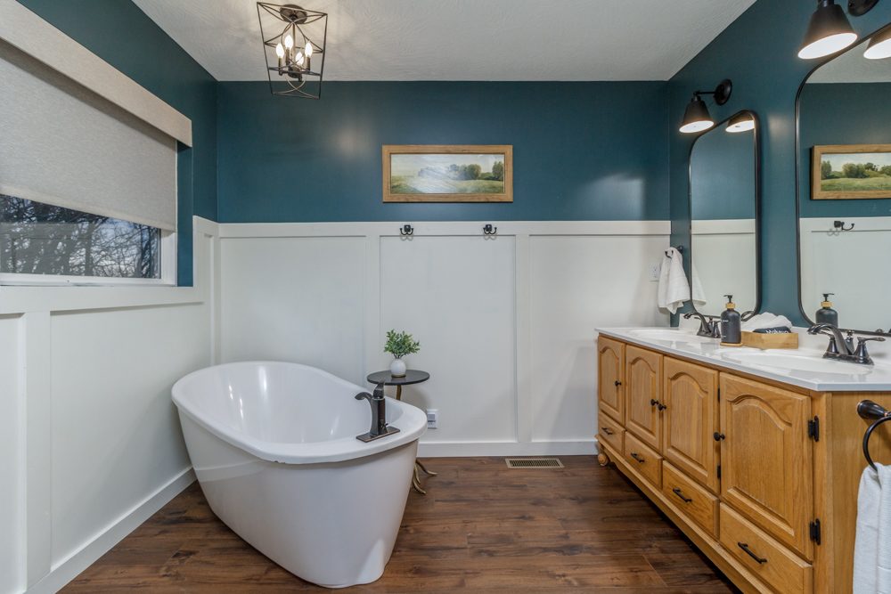 Riverfront Lodge - Image 10